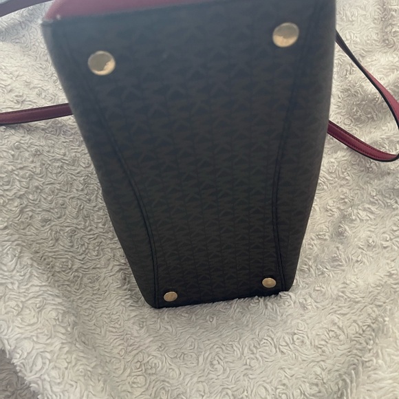 Michael Kors Burgundy/Brown Tote Bag - Picture 6 of 11